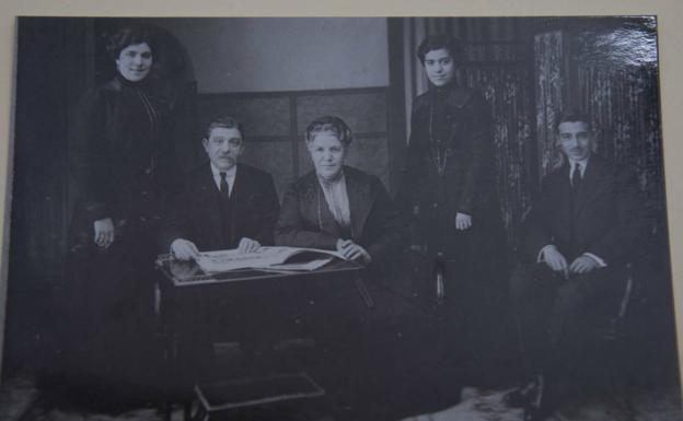 La farmacia de Bonifacio Gómez: 134 años al servicio de los malagueños