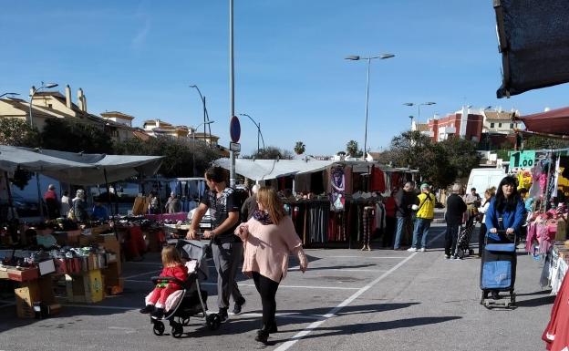 Reabren los mercadillos con las medidas de seguridad establecidas por el coronavirus