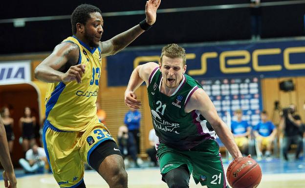 El Unicaja no se plantea abandonar la Eurocup para jugar la Champions