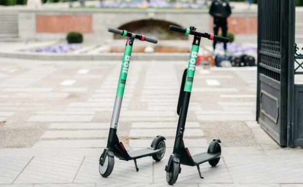 Los patinetes de alquiler vuelven a las calles de Málaga tras el confinamiento