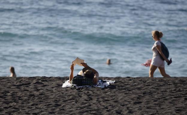 Cada bañista podrá ocupar cuatro metros cuadrados en la playa
