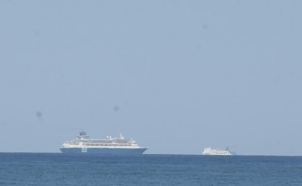 El crucero 'Sovereign' de Pullmantur vuelve a hacer escala en Málaga