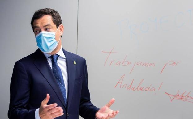 Moreno presenta a los 20 «boinas verdes» de la Junta para captar inversiones millonarias en Andalucía