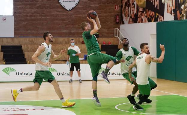 El Unicaja jugará todos partidos de la Fase Final a las 18.30 horas, excepto ante el Baskonia