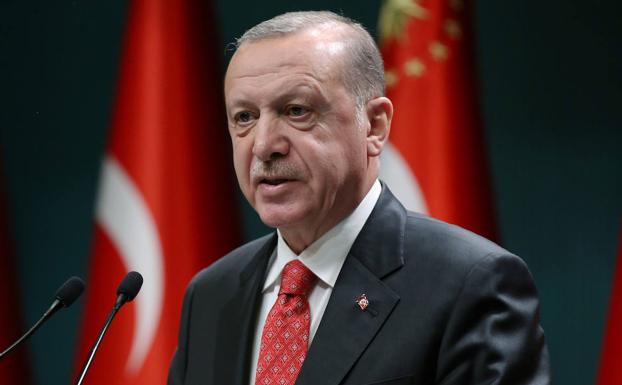 El coronavirus y las guerras en Libia y Siria no frenan la purga interna de Erdogan