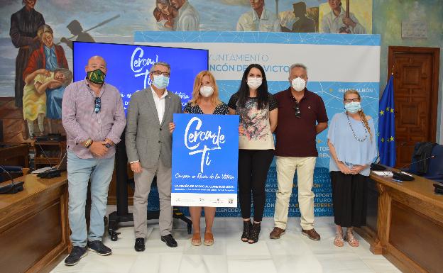 Rincón de la Victoria presenta la campaña de concienciación y apoyo al comercio local 'Cerca de ti'