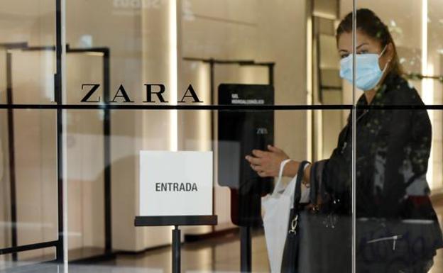 Así será ir a Zara: comprar sin pasar por caja o reservar probador