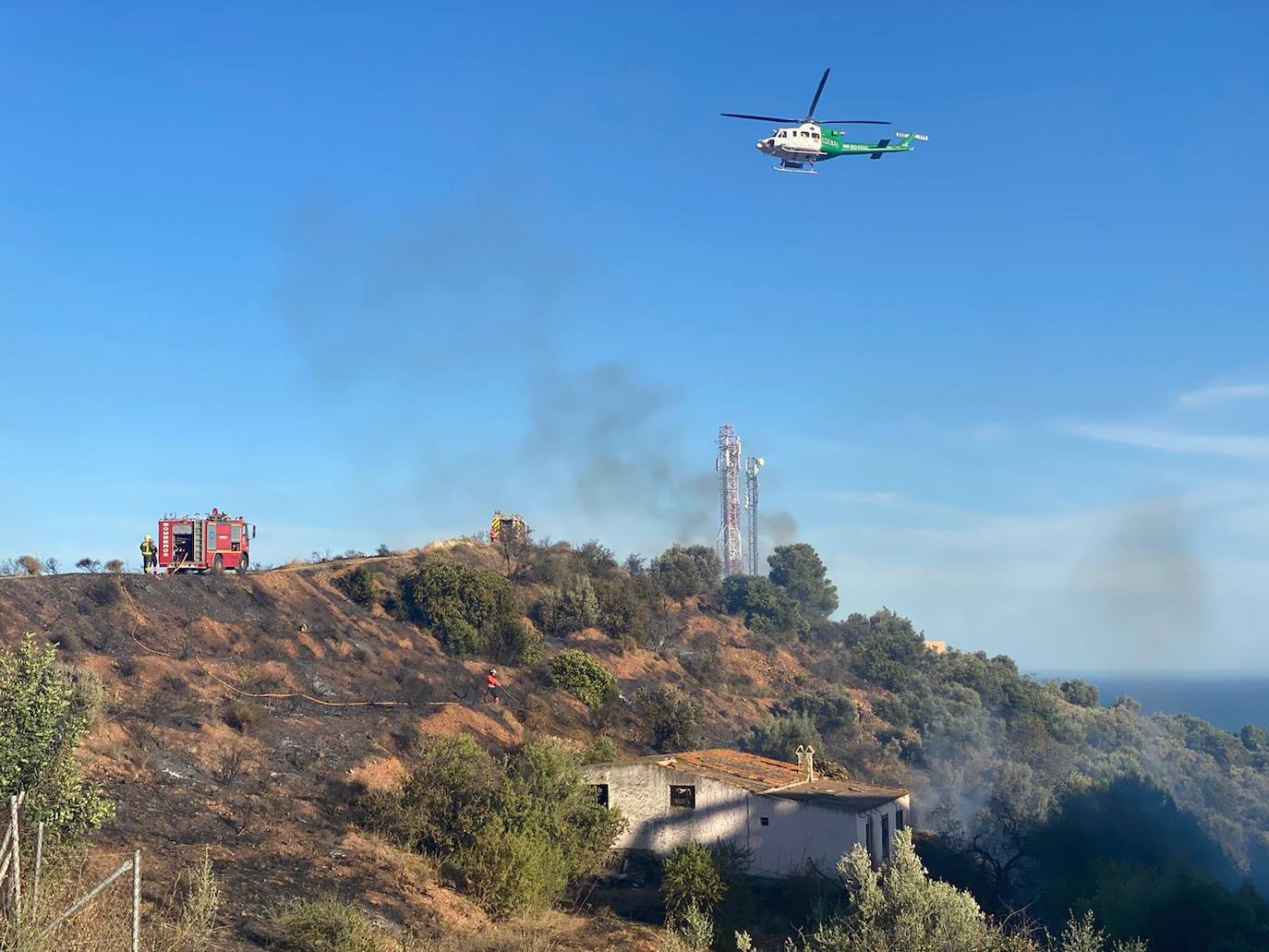 Dos detenidos por su relación con un incendio junto a una urbanización en Rincón de la Victoria