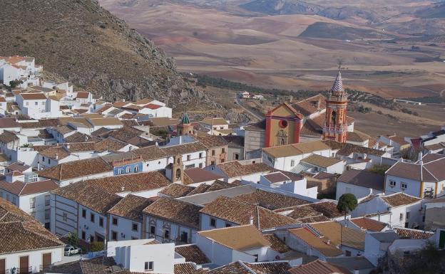 El PP retira su apoyo a Adelante Andalucía y deja en el aire la gobernabilidad en Cañete la Real