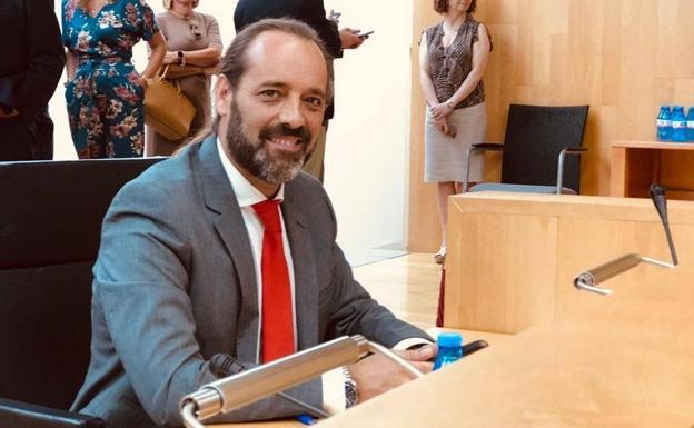 El pacto de Cassá con PP y Cs en Diputación aleja la moción de censura en la capital