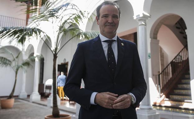 Pablo Atencia: «Vamos a devolver el dinero de las sillas por una obligación moral y ética con nuestros abonados»