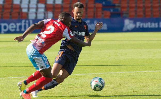 Hicham y Boulahroud se unen a la lista de dudas de cara al partido del Girona