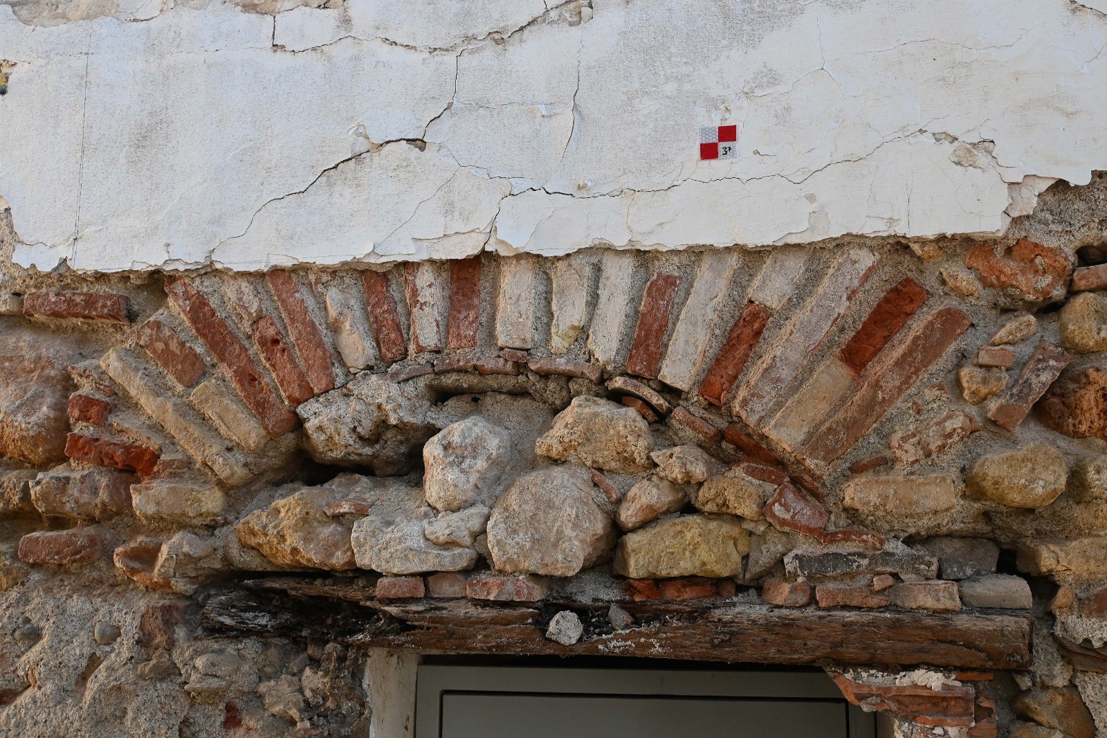 Hallan en el casco antiguo de Marbella una necrópolis por una pandemia del S.XVI