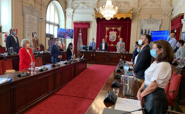 Directo | El primer pleno presencial en el Ayuntamiento de Málaga promete debate en torno a la recuperación económica, sanitaria y política