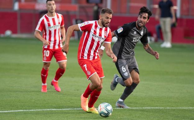 Stuani, máximo goleador de Segunda, recupera la pólvora justo antes de visitar La Rosaleda