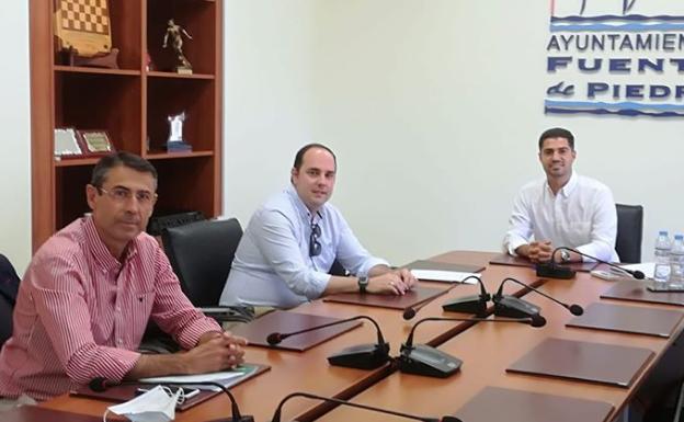 Fuente de Piedra recepciona el sondeo realizado por la Junta para el abastecimiento de agua en el municipio