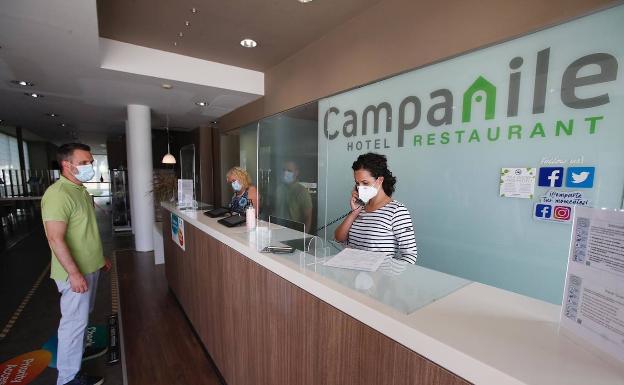 Las empresas ya han rescatado a 60.333 trabajadores de los ERTE en Málaga, cerca de la mitad del total