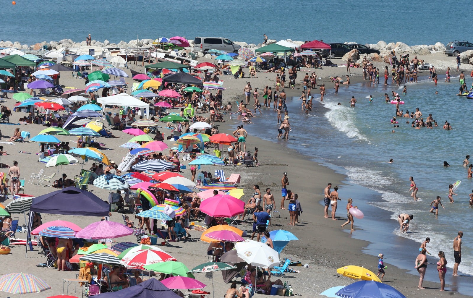 Así están las playas malagueñas en el primer día de las vacaciones