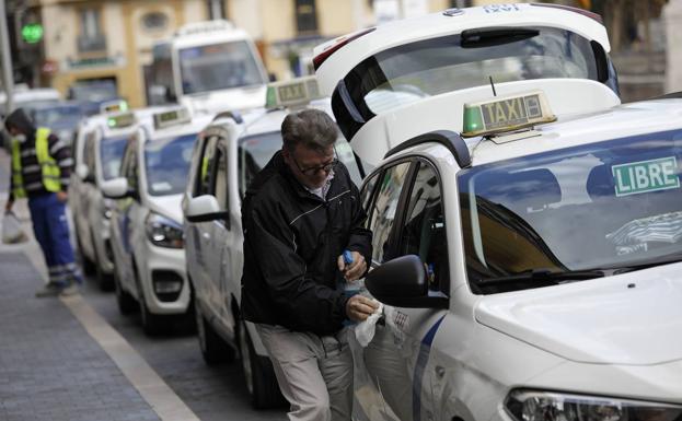 Seis de cada diez autónomos malagueños reciben la prestación extraordinaria, que evita una avalancha de cierres