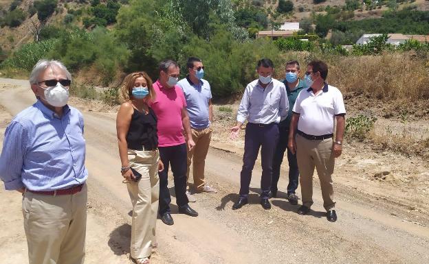 La Junta concede a ayuntamientos de la Axarquía 1,8 millones para los caminos rurales