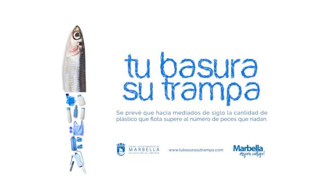 La campaña 'Tu basura, su trampa' repartirá en las playas de Marbella 3.500 ceniceros portátiles