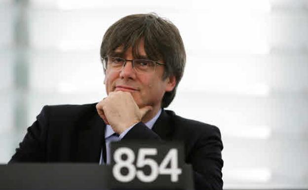 Puigdemont arrebata la marca JxCat al PDeCAT