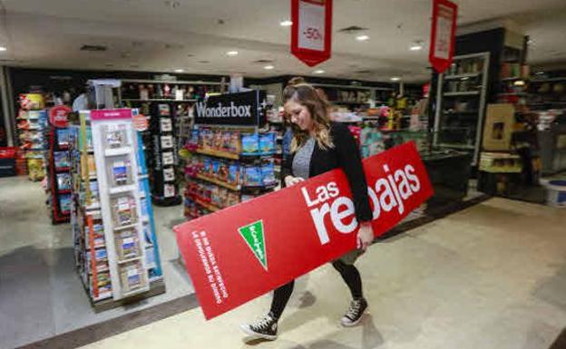 Trabajo en El Corte Inglés: La empresa busca personal para su campaña de verano