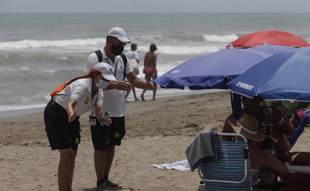 «Estamos para ayudar, queremos que las personas se sientan seguras y cómodas en la playa»