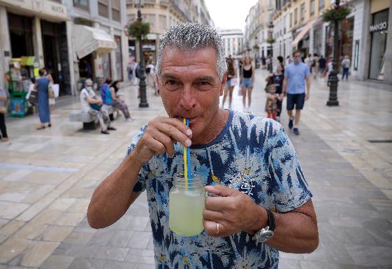 Manuel Sarria: «Cuesta mucho hacer humor. Hoy está todo prohibido, todo el mundo se molesta»