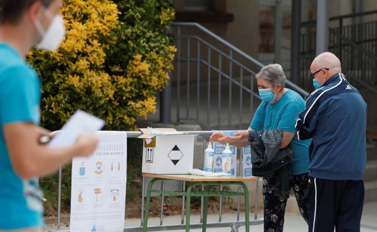 La jornada electoral en Galicia, en imágenes