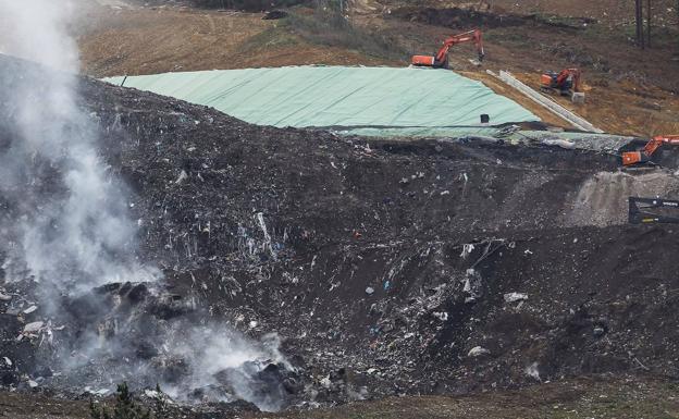 Detienen a tres directivos por el derrumbe del vertedero de Zaldibar