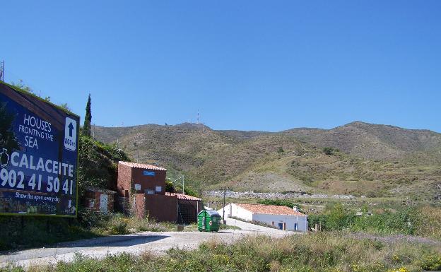 Torrox desbloquea los terrenos para un campo de golf, un puerto deportivo y un tanatorio tras pagar los 3,5 millones de la sentencia por el 'caso Barragán'
