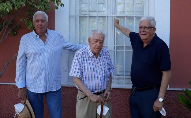 Jorge Alonso: «Volvimos a la finca donde veraneábamos los doce hermanos»