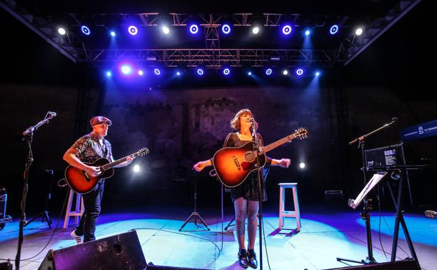 Amaral en crudo viaja hacia lo salvaje con un Marenostrum completo