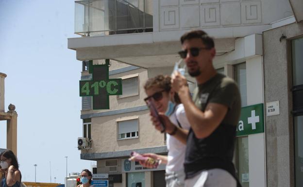 La semana comienza en Málaga con menos calor y posibles lluvias el martes