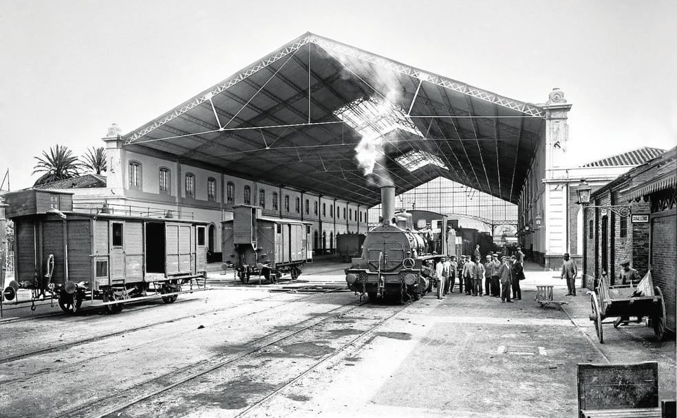 Viajar de Madrid a Málaga a mediados del siglo XIX: De las diligencias al ferrocarril