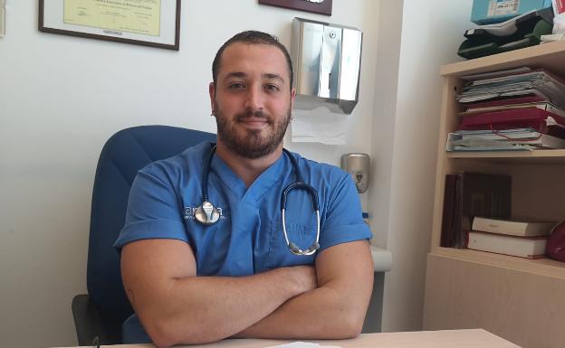 Carlos Peralta: «Me siento un nadador extraordinario, pero no un médico extraordinario»