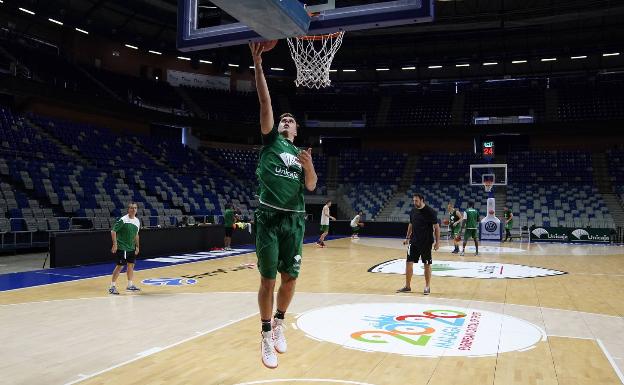El Unicaja ultima su mundaza más compleja