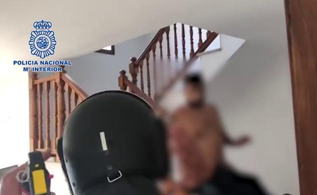 Detenido en Málaga un fugitivo buscado por agredir a un aficionado rival en un partido de fútbol en Serbia