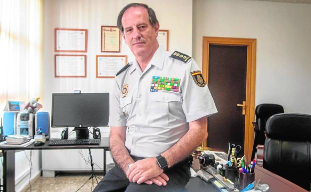 Manuel Javier Peña: «Málaga es la ciudad más amable que me he encontrado, pero también un reto para un policía»