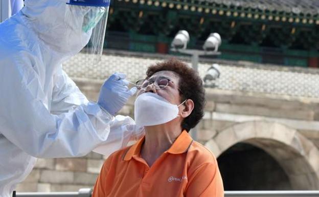 Un estudio de casos de Wuhan apunta que el Covid-19 podría tener un período de incubación más largo