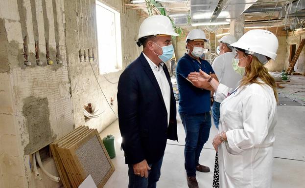 La Junta almacenará material sanitario en Antequera para toda Andalucía