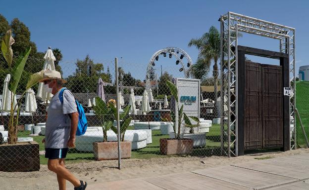 Cierran el club de playa Opium de Marbella por no cumplir la distancia social