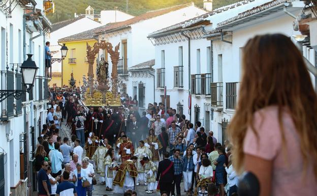 Suspendida la procesión de las 'candelas' de Santa Eufemia en Antequera