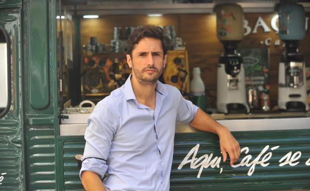 Juan Diego Botto: «El cine es un hecho social y eso se pierde en el salón de tu casa»