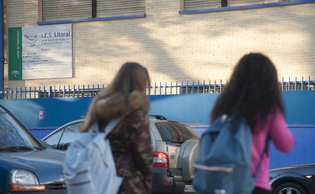 Los institutos podrán dividir los grupos para que vayan a clase la mitad de alumnos