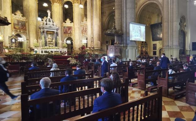 Málaga con su Patrona: un encuentro con ecos de ausencia