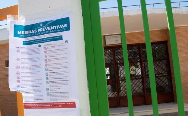 Cierran una segunda guardería en Sevilla por el positivo en covid de uno de los niños