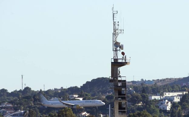 La torre de Canal Sur será rebajada a la mitad para no afectar a la segunda pista del aeropuerto de Málaga