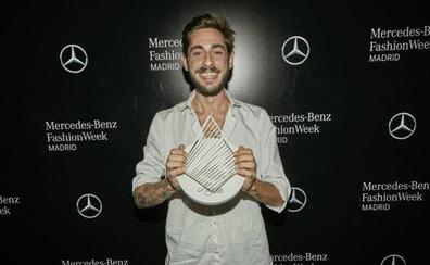 Robber Rodríguez, ganador del premio Mercedes-Benz Fashion Talent